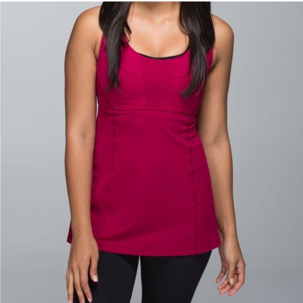 Lululemon wrappers delight Tank Top Racerback Built-In Bra Raspberry Red Workout